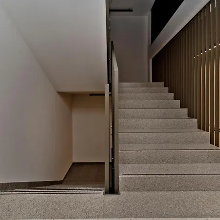 Blueapart Kaprow * Puck