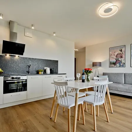 Blueapart Kaprow Puck